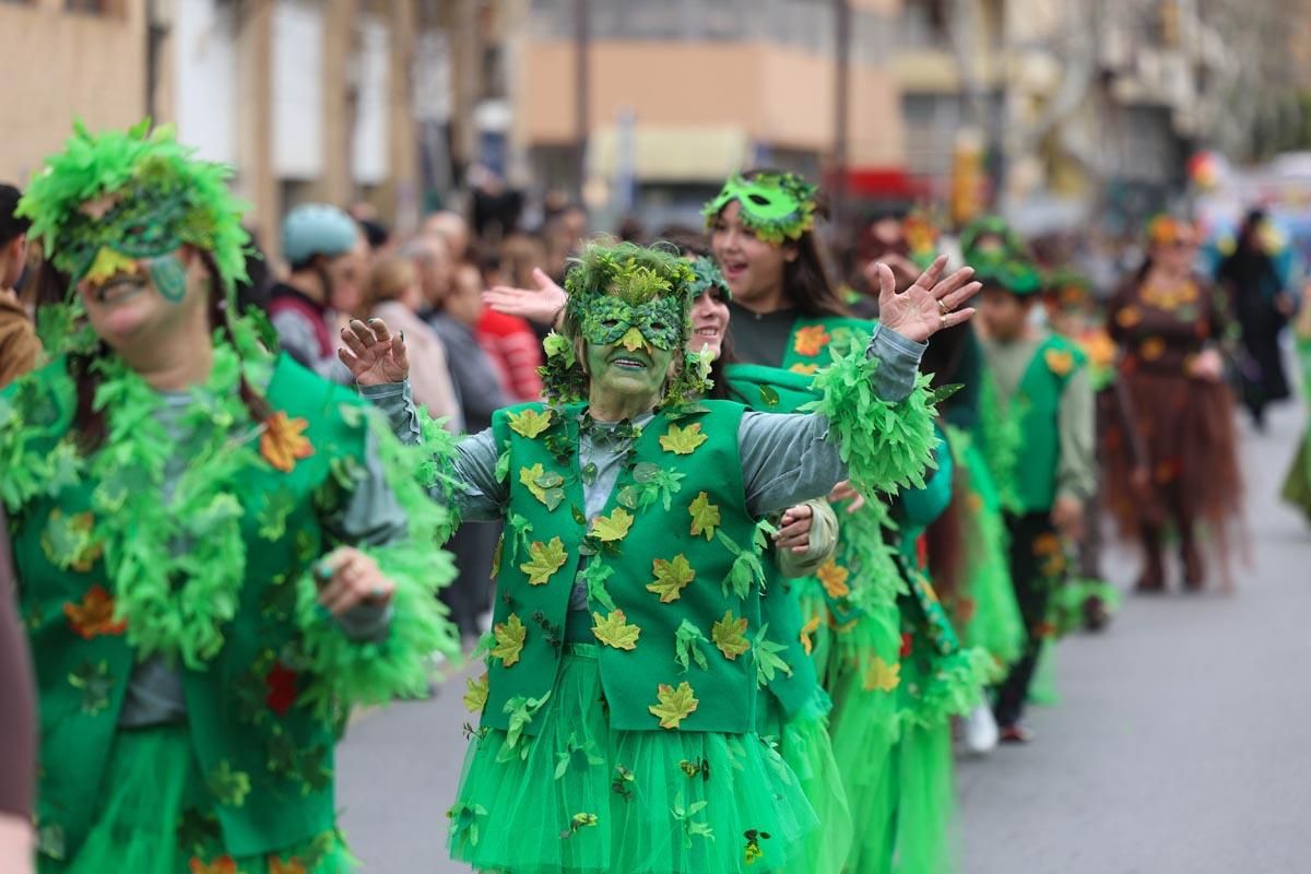 Búscate en las imágenes de la rúa de Carnaval de Ibiza