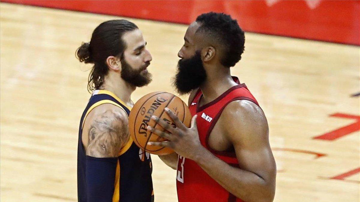 Ricky y Harde, durante el partido