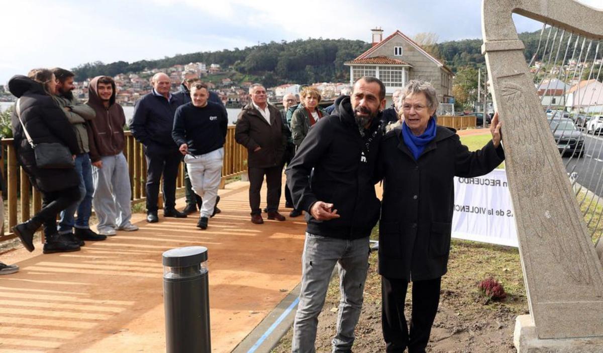 Asistentes al acto. |  G. Santos