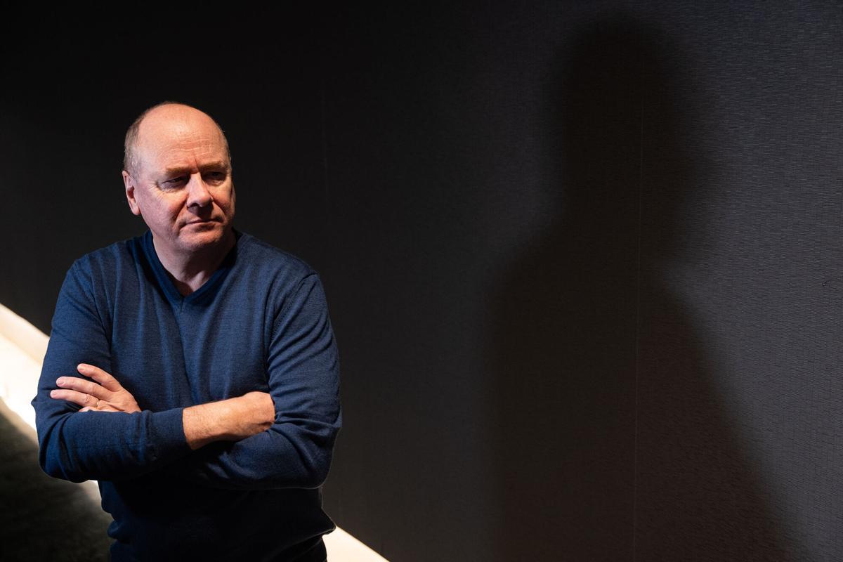 El escritor islandés Arnaldur Indridason, en Barcelona, tras participar en el festival BCNegra.