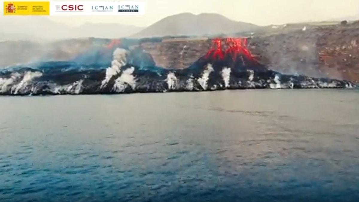 Un dron graba la formación de la fajana en La Palma.