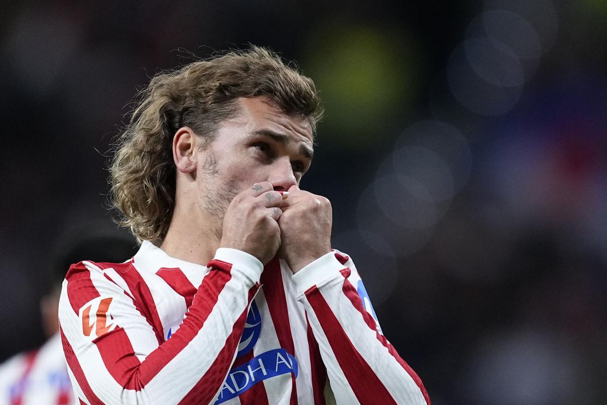 Antoine Griezmann of Atletico de Madrid celebrates a goal during the Spanish League, LaLiga EA Sports, football match played between Atletico de Madrid and Levante UD at Riyadh Air Metropolitano on November 08, 2025 in Madrid, Spain. AFP7 08/11/2025 ONLY FOR USE IN SPAIN. Oscar J. Barroso / AFP7 / Europa Press;2025;SOCCER;SPAIN;SPORT;ZSOCCER;ZSPORT;Atletico de Madrid v Levante UD - LaLiga EA Sports;