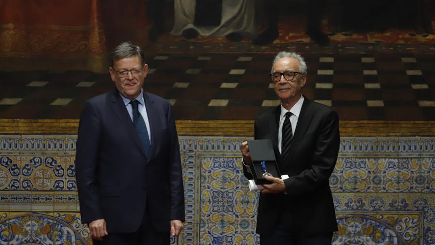 Juan José Millás recibe el Premio de las Letras de la Generalitat 2022