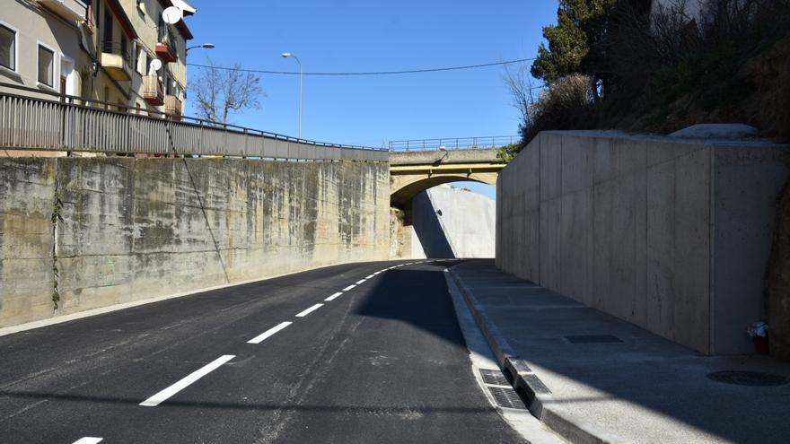 Inaugurada la travesía de Barbastro y la rehabilitación del puente de hierro de Santa Fe