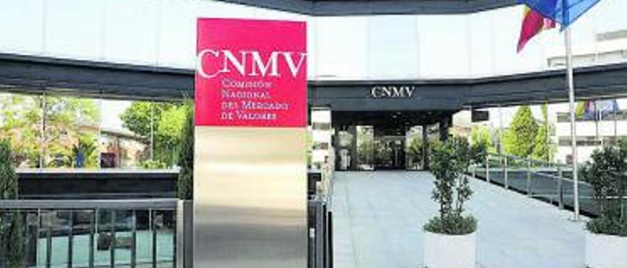 Entrada principal de la CNMV, a Madrid