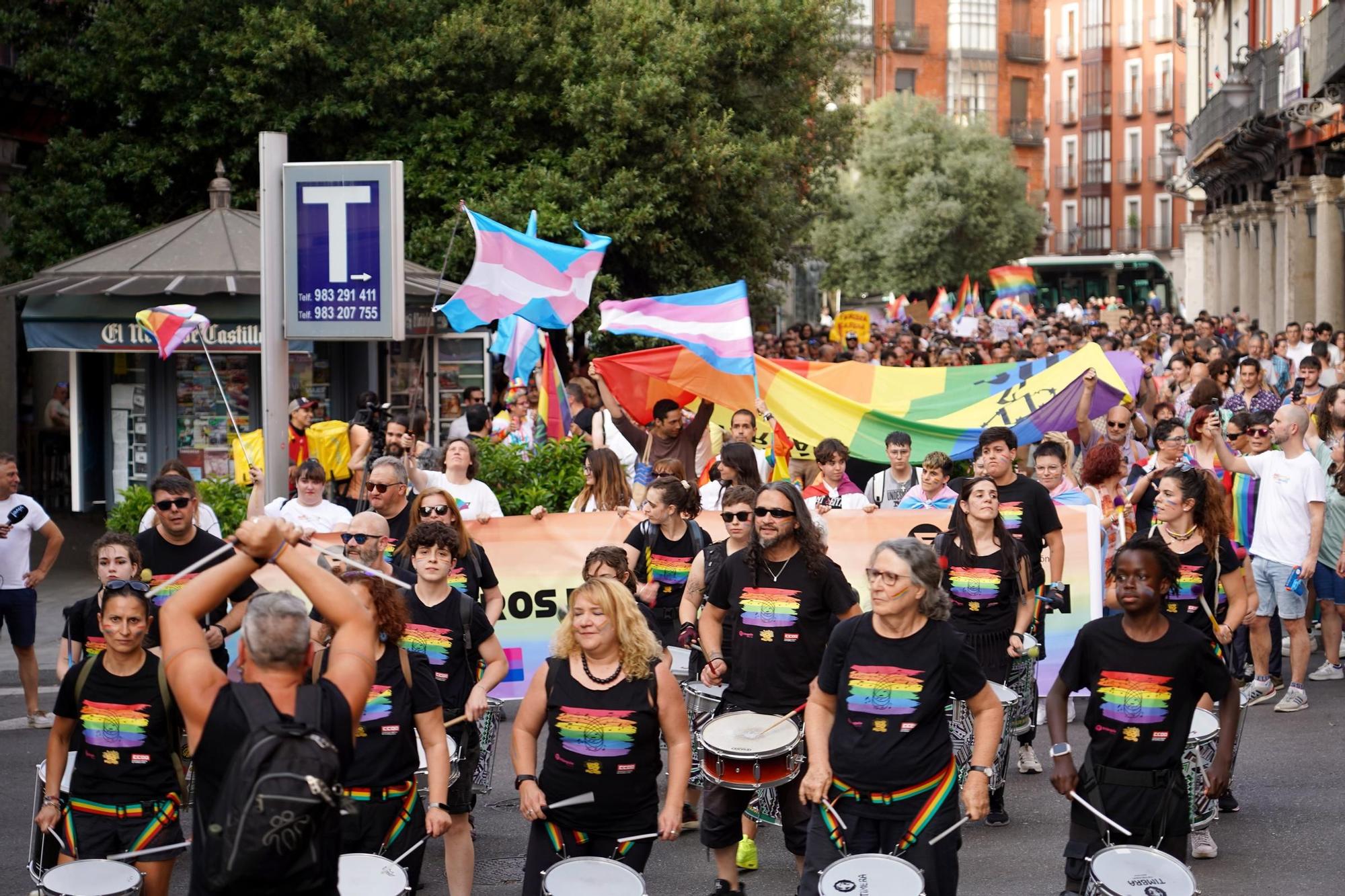 GALERÍA: La anifestación Día del Orgullo LGTBI de Valladolid, en imágenes