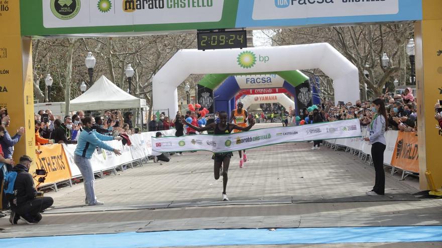 Los kenianos Ronald Kipkoech y Betty Jepleting vencen en el Marató bp Castelló