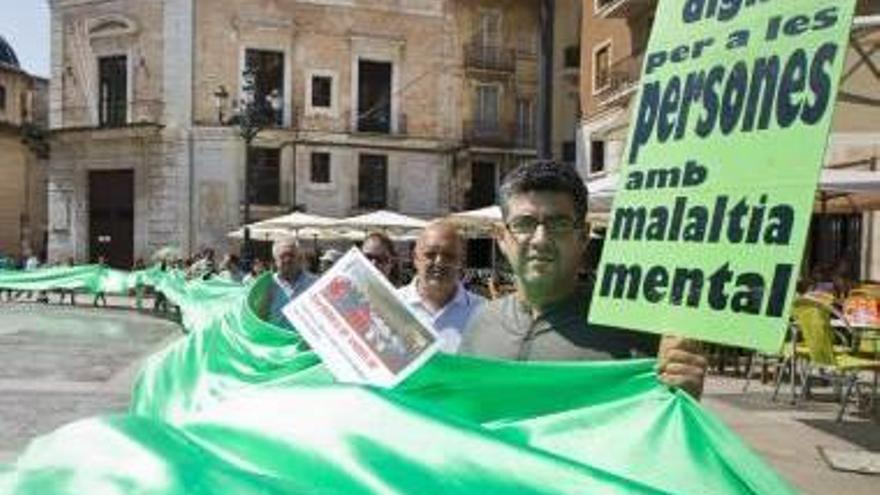 Una concentración reivindica el fin de los recortes en salud mental