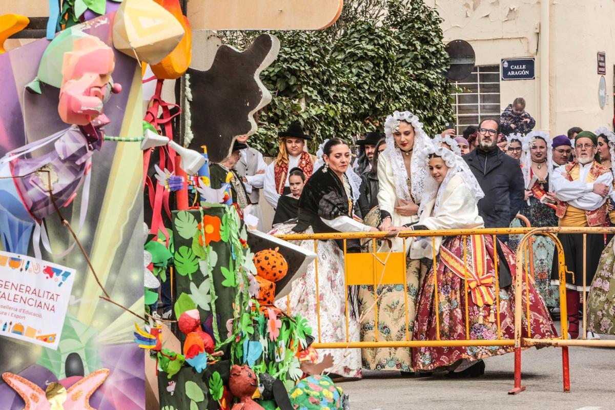 Elda celebra el Medio Año de sus Fallas