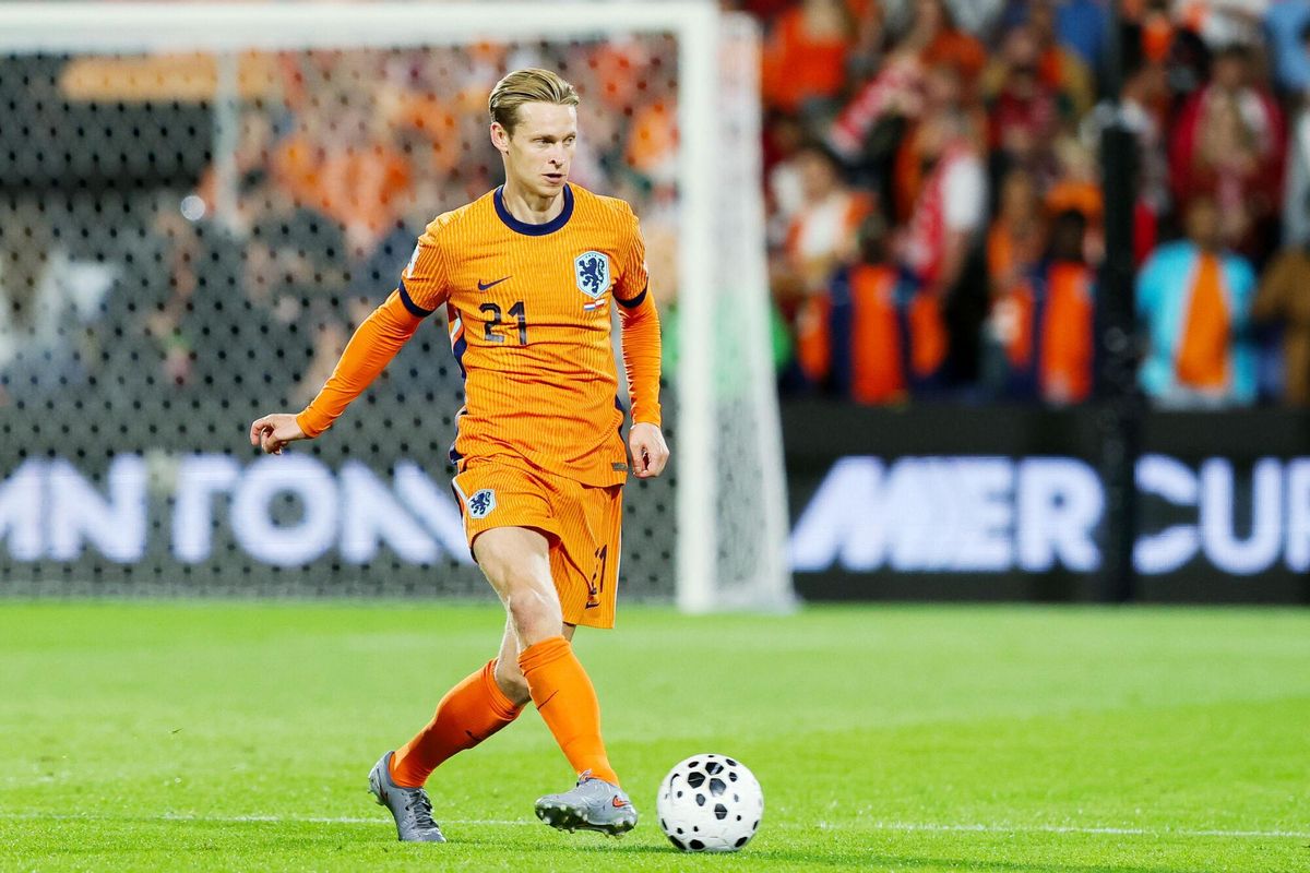 De Jong torna a casa amb una lleu lesió