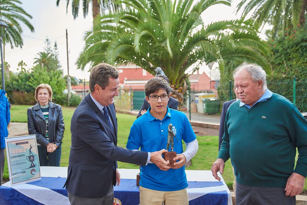 Instantes de la entrega de premios de la Copa Golf Peñón 2019