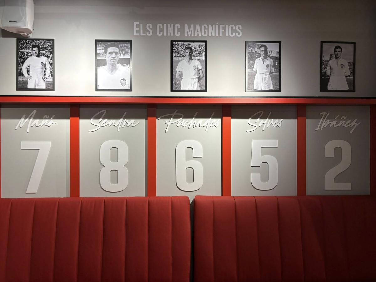 Recuerdo a los jugadores de Sueca que han lucido la camiseta del Valencia.
