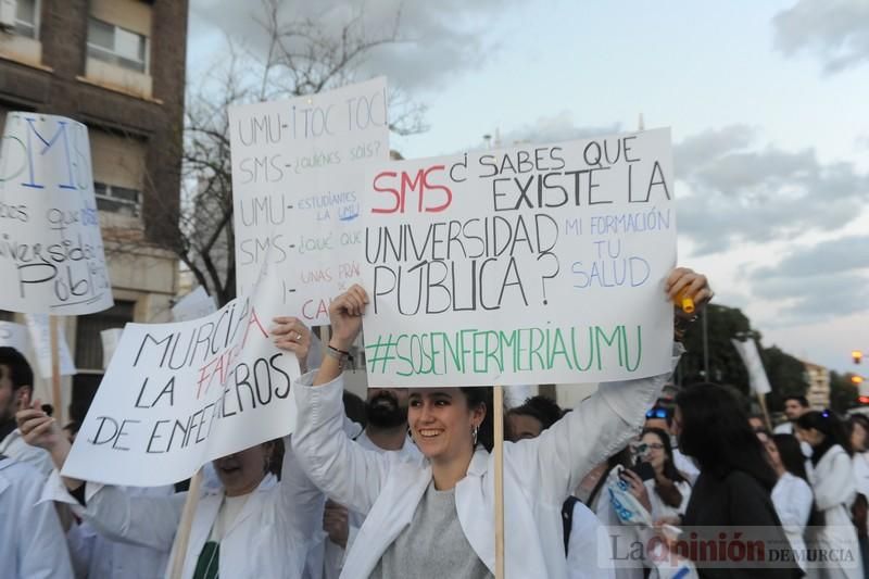 La marea blanca toma Murcia