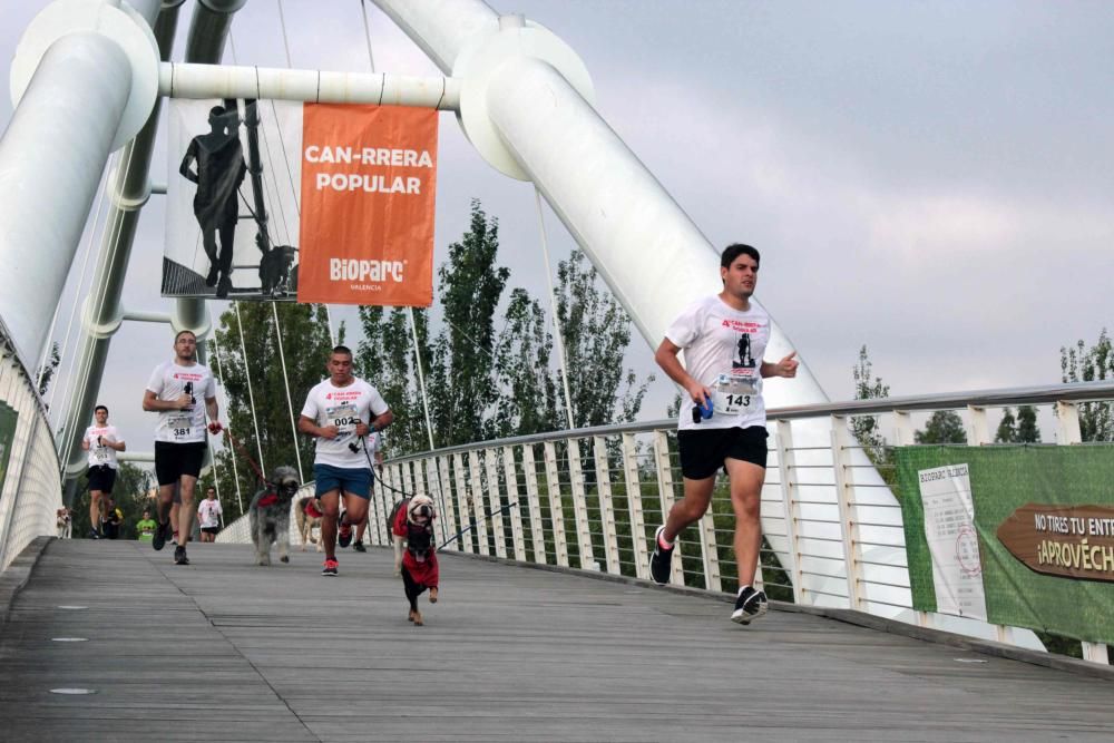 Los participantes en la cuarta Can-rrera.