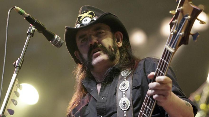 Mor Lemmy Kilmister, líder de la banda Motörhead