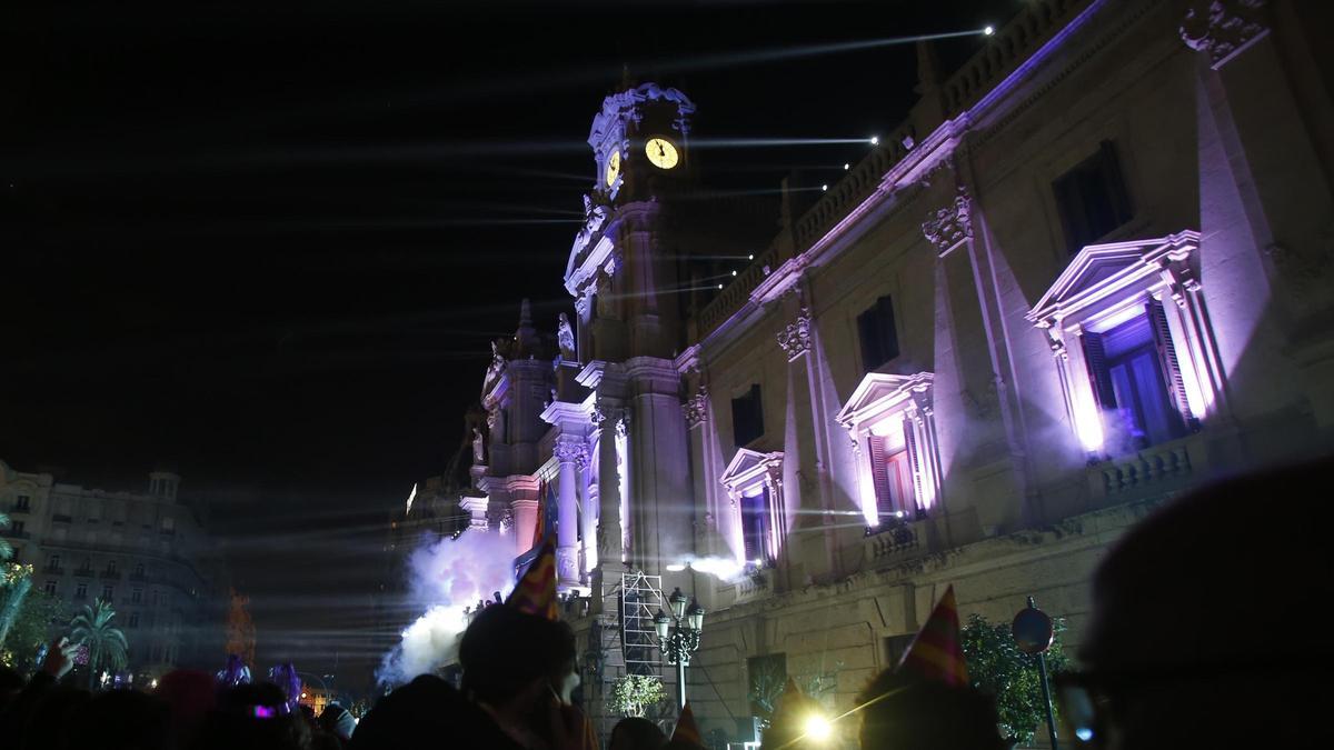 Imagen de archivo de una de las fiestas de Nochevieja organizada por el Ayuntamiento de València