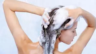 Trucos y consejos para hidratar el pelo seco y dañado
