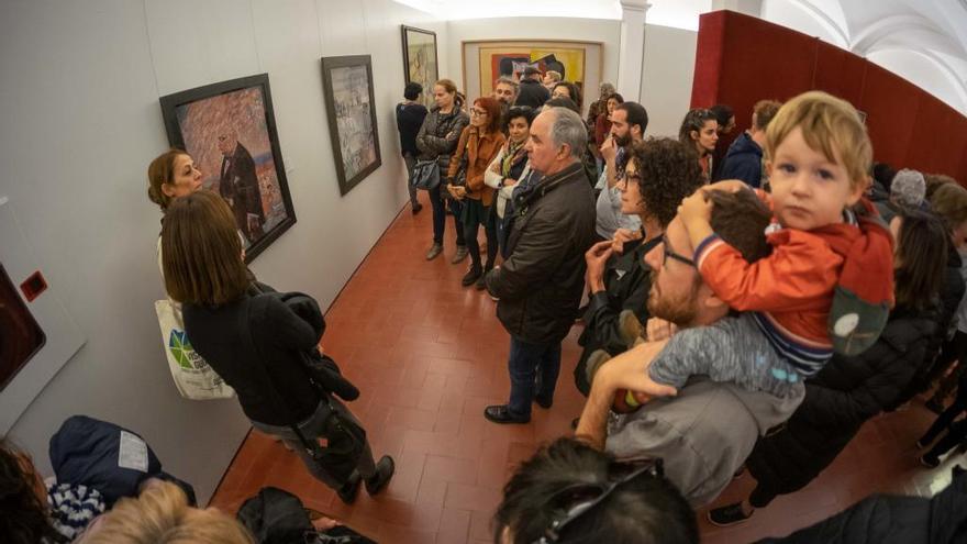 Una de les darreres visites en grup fetes a l&#039;exposició