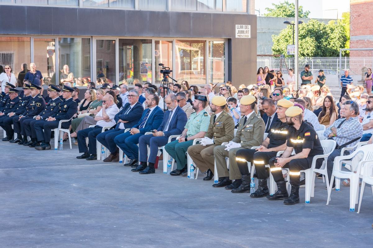 Las autoridades, en un momento del acto celebrado en Montroi.