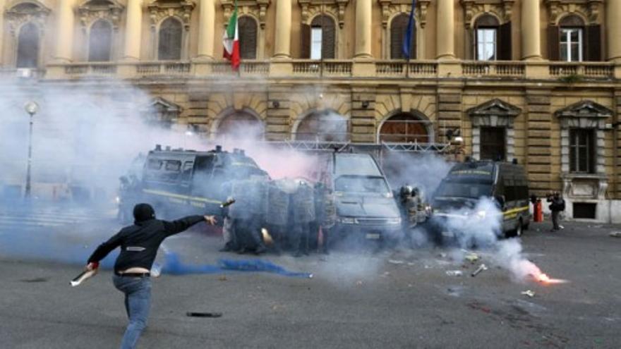 Las marchas en Roma contra los recortes