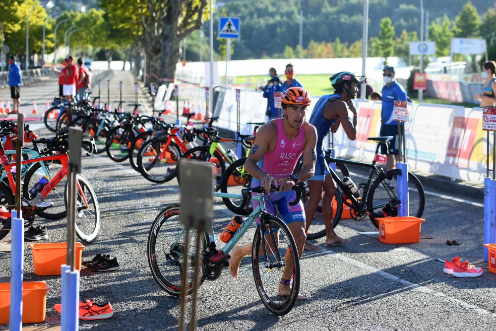 Los favoritos cumplen en el Campeonato de España de Triatlón Sprint en Pontevedra