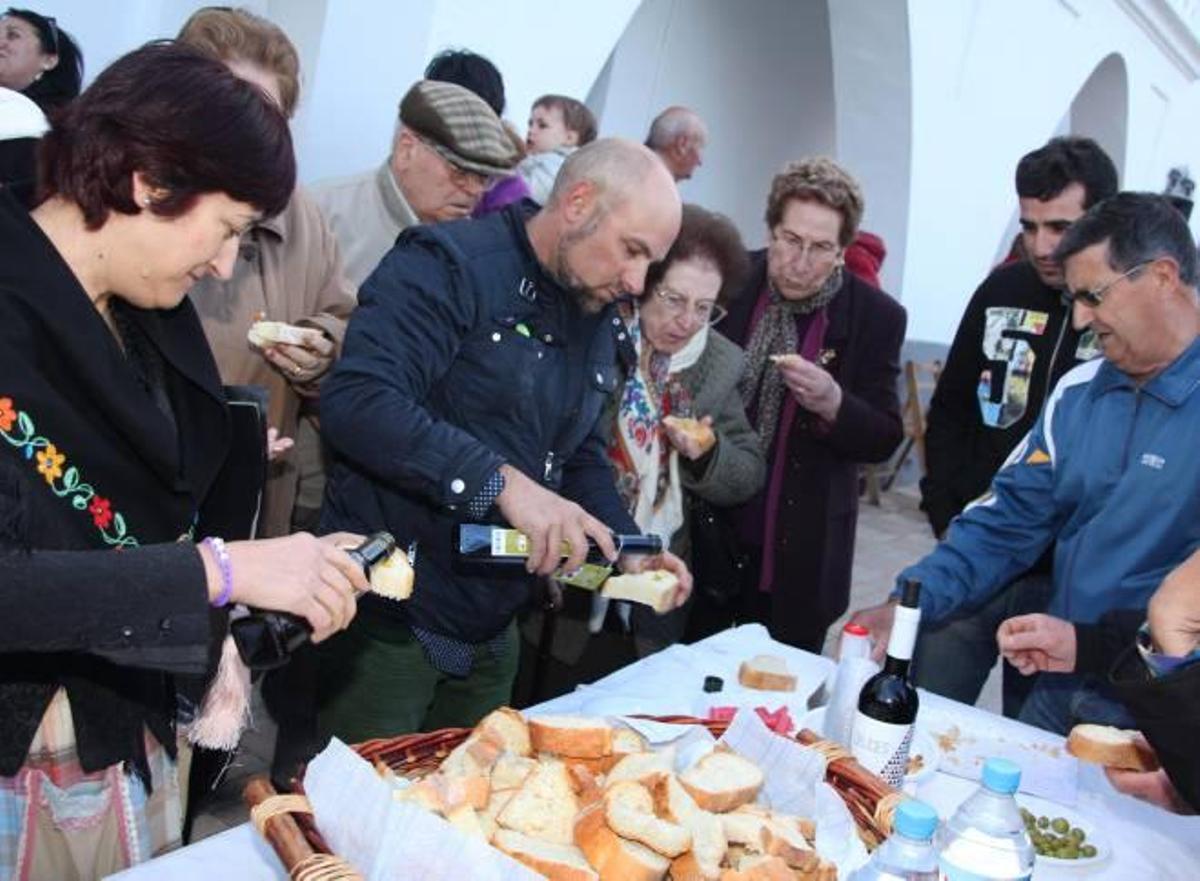 Beneixama festeja el fin de la cosecha del aceite
