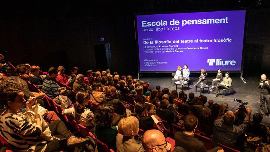 Imatge d&#039;una trobada de l&#039;Escola de Pensament