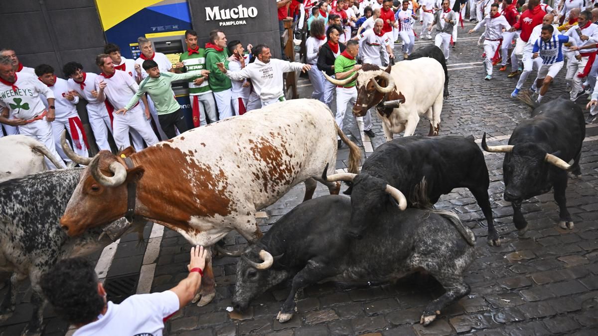 Tvymas. No haré crítica sobre los Sanfermines.