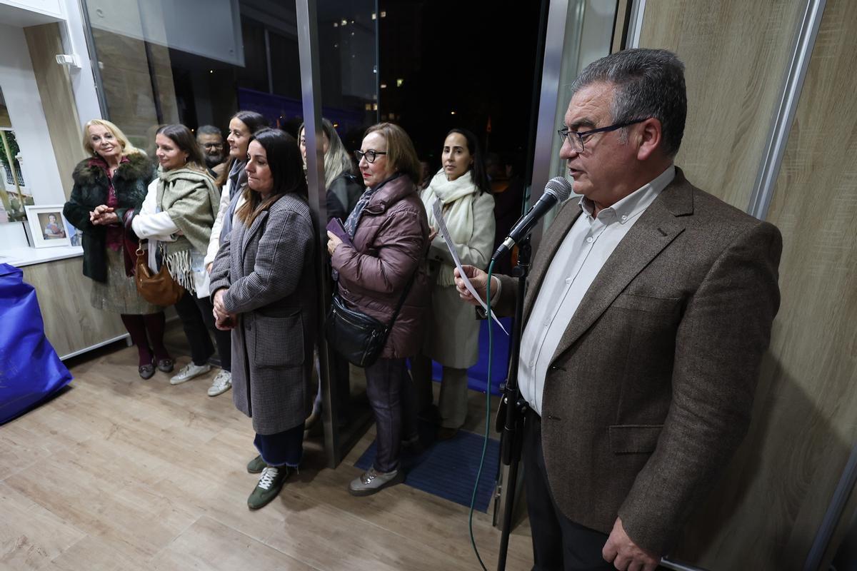 Mavimar entrega los cancanes del traje Siglo XVIII