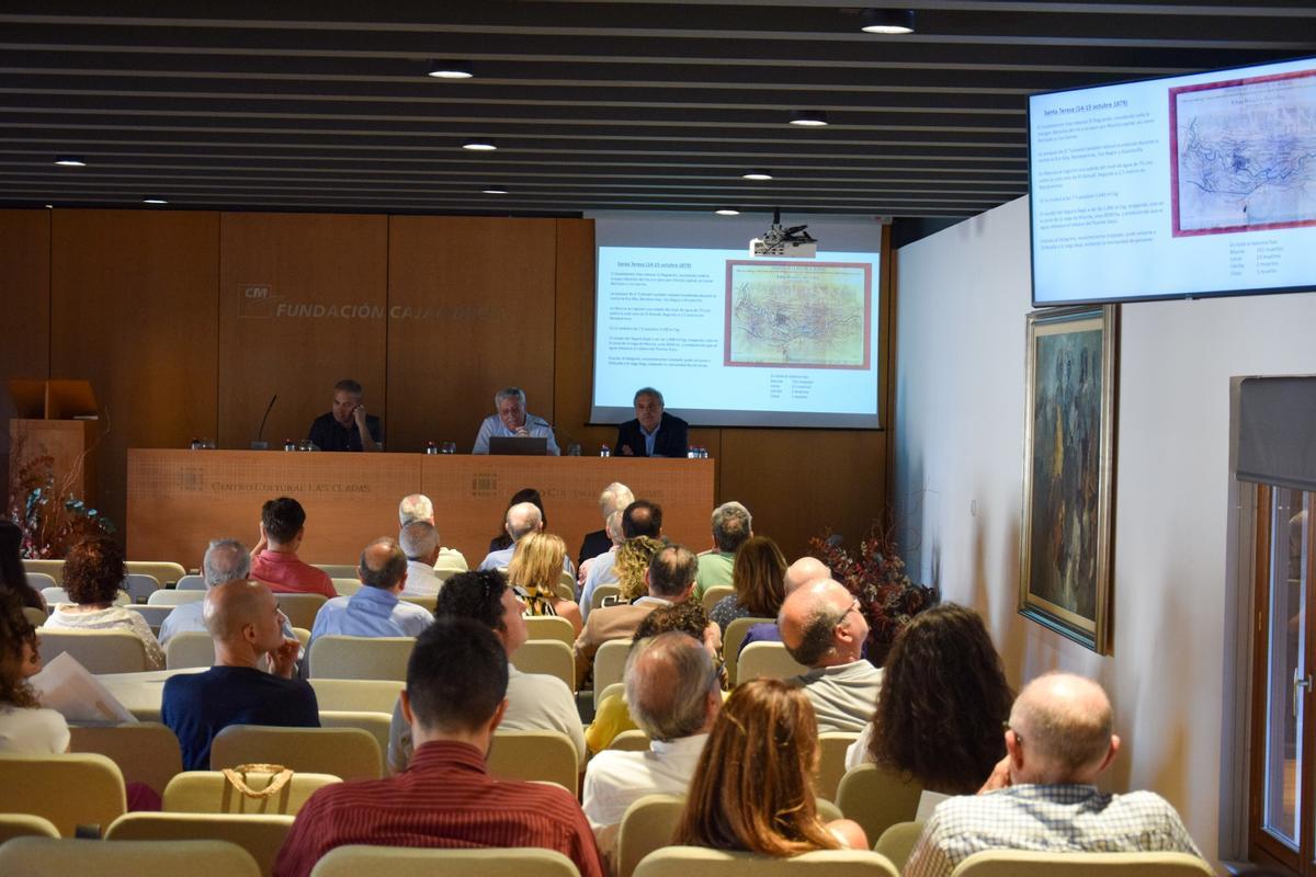 La jornada '100 años cuidando a la población', celebrado el pasado miércoles en el Centro Cultural Las Claras (Fundación Cajamurcia).