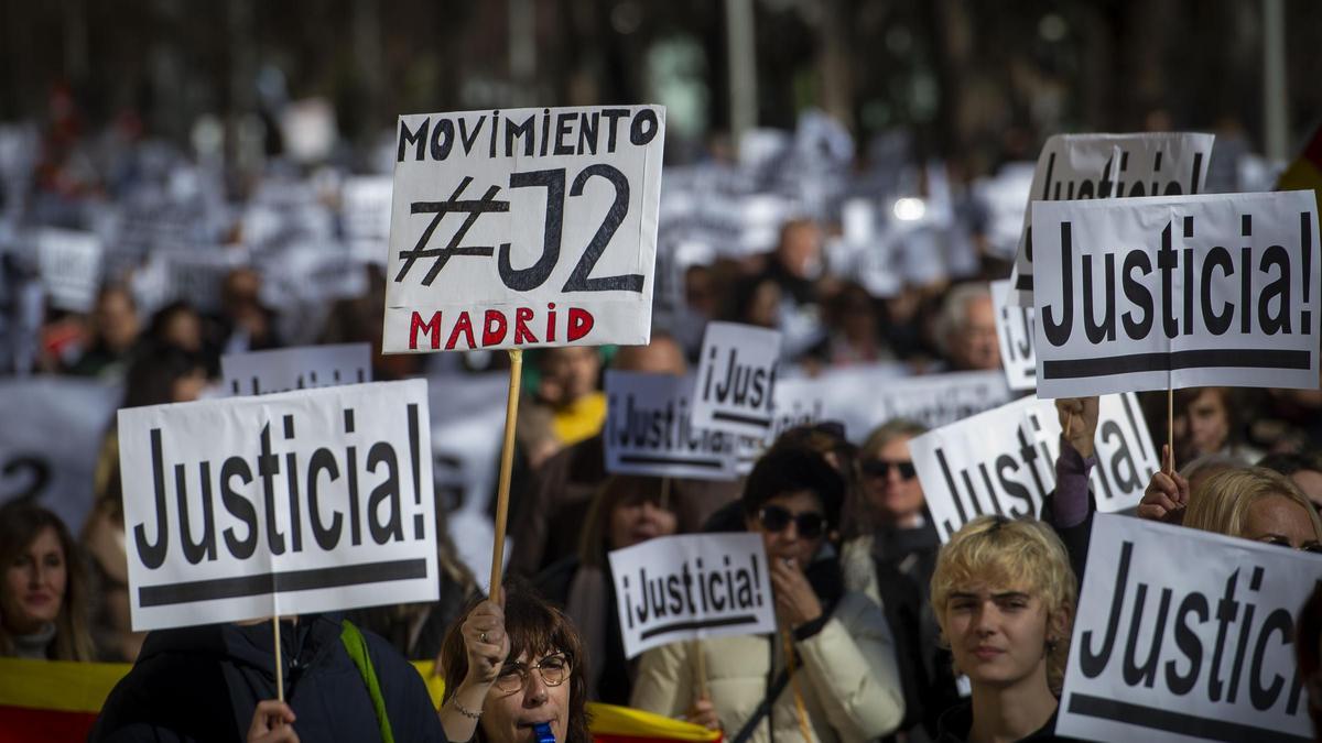 Protesta en Madrid de abogados y procuradores.