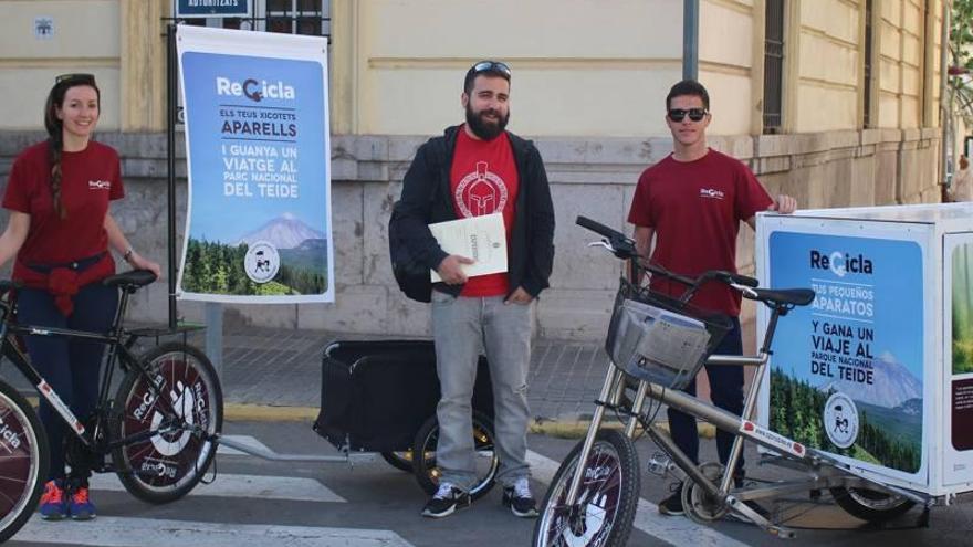 La Vall recicla sobre ruedas