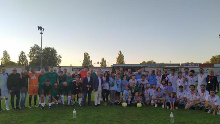 Fútbol y solidaridad en O Vao a favor de la Fundación Nupa
