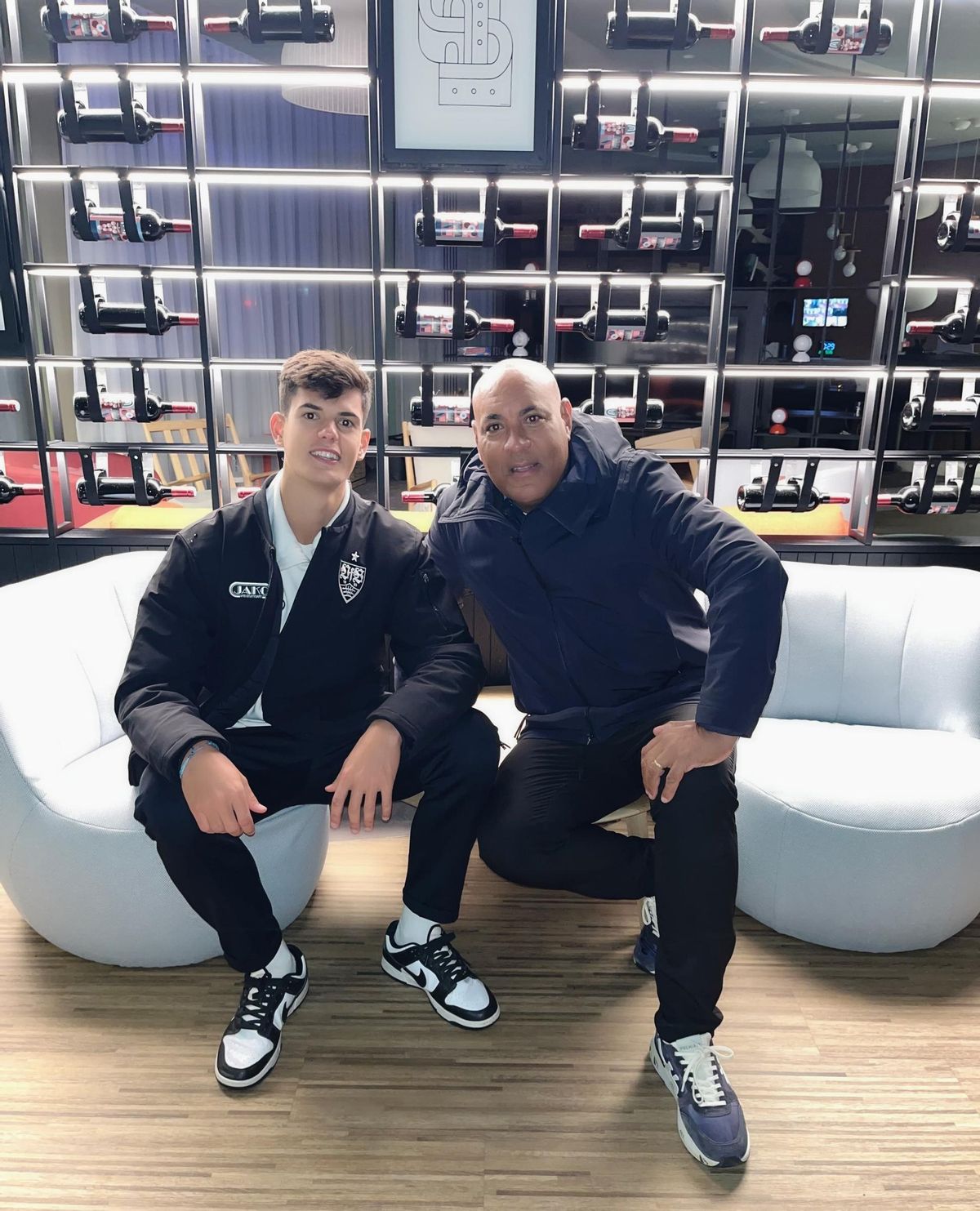 CHEMA ANDRÉS CON SU AGENTE SERGIO BARILA