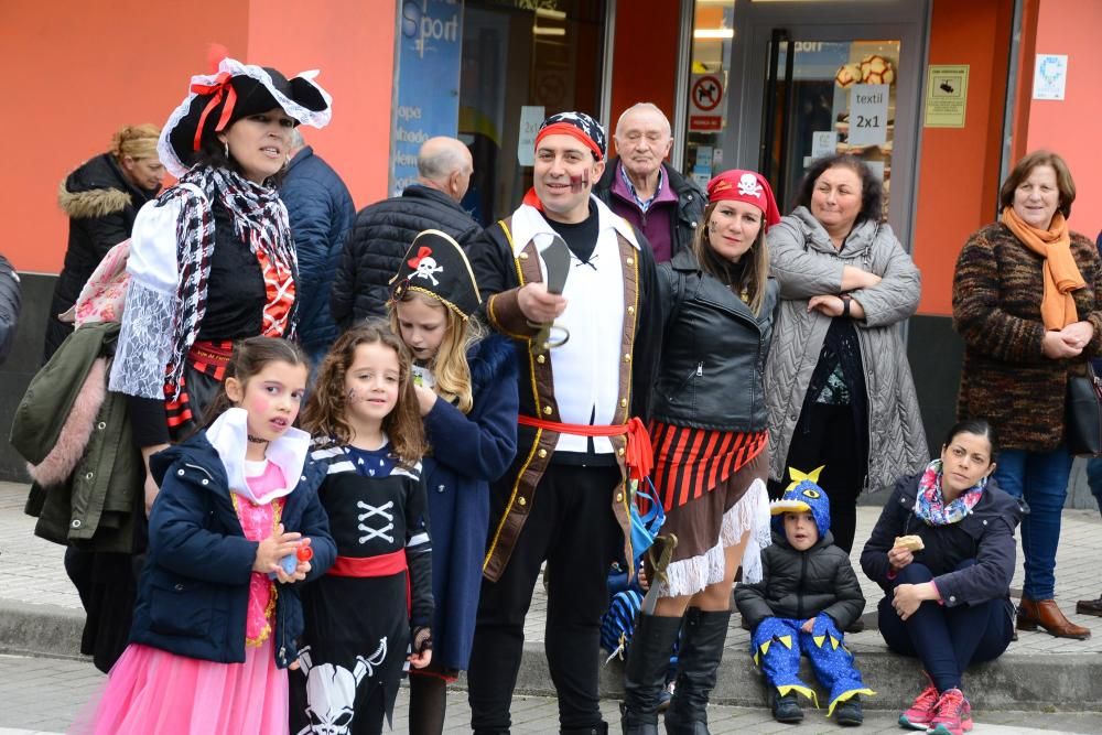 Los participantes en el Enterriño de Bueu.