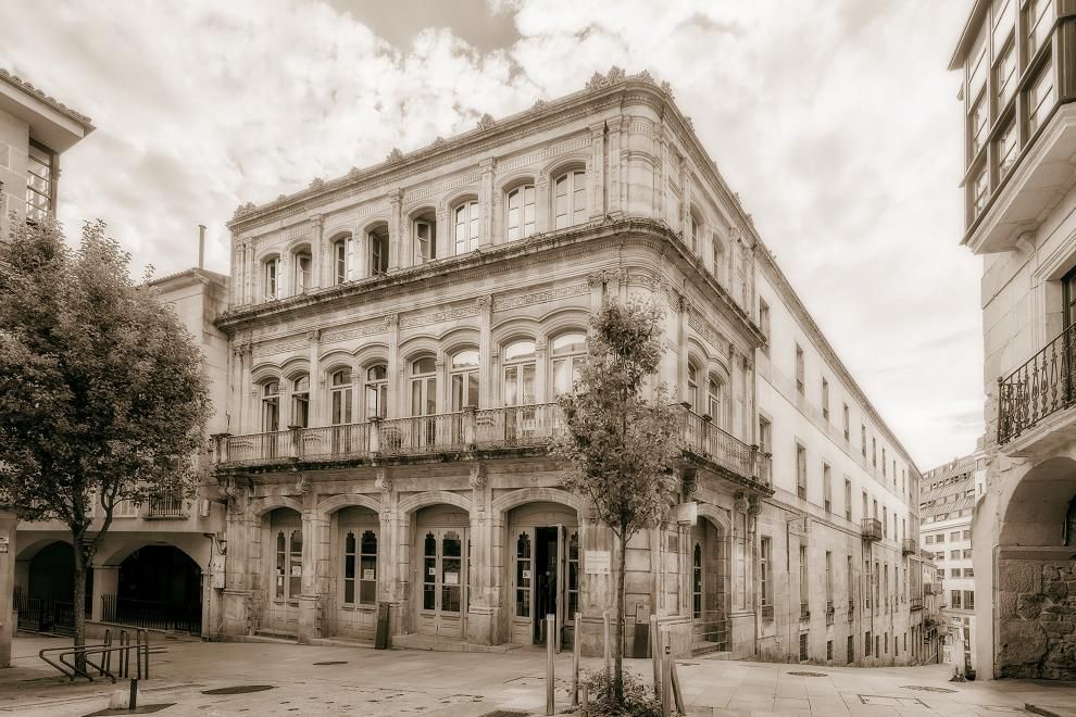 Sede de la biblioteca Central que albergó las instalaciones del Casino desde 1863 hasta 1919. Fotografía .jpg