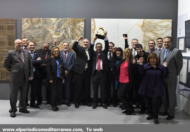 GALERÍA DE FOTOS -- Los empresarios castellonenses del clúster cerámico y sus equipos, protagonistas en Cevisama