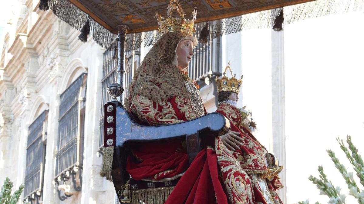 Procesión Virgen de los Reyes 2024