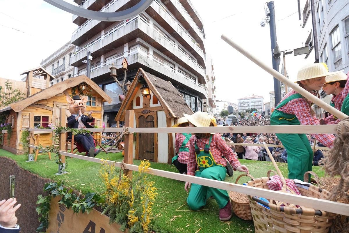 Desfile de carrozas da edición pasada da Feira do Cocido.