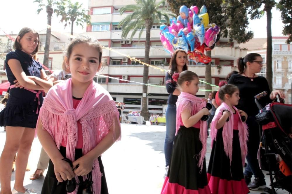 Gran ambiente en al Fiesta de las Cruces de Mayo en Cartagena