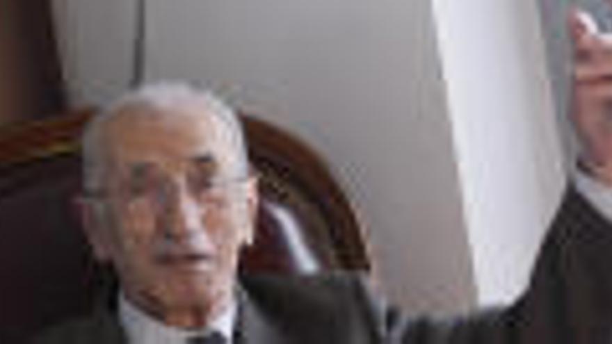 Mor als 93 anys l&#039;exacalde de Salt Salvador Sunyer i Aimeric