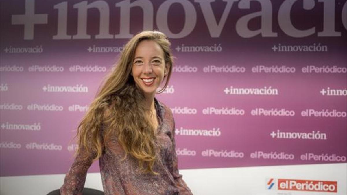 OPTIMISMO. Carlota Pi, durante un momento de la entrevista en las instalaciones de EL PERIÓDICO.