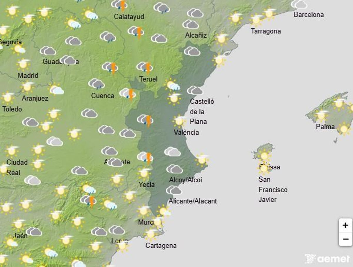 Estado del cielo el lunes a las 19 horas.