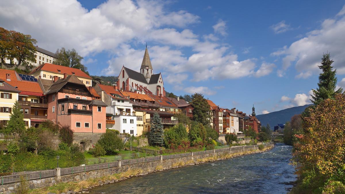 El río Mura, a su paso por la ciudad de Murau.