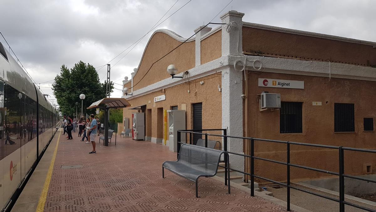 Metrovalencia ejecutará obras entre Alginet y Castelló durante todo el mes de agosto.