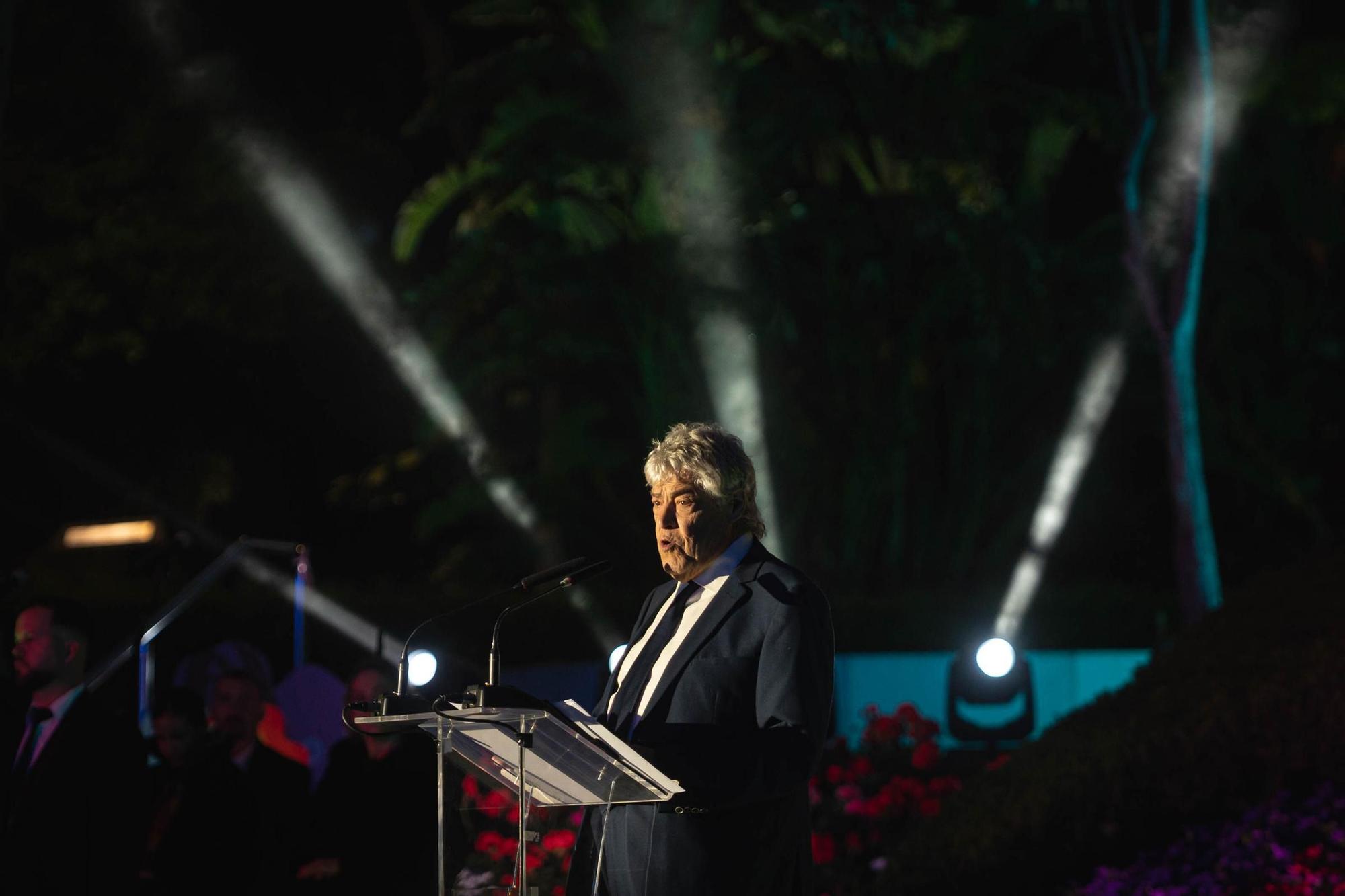 Caco Senante pronuncia el pregón de las Fiestas de Mayo