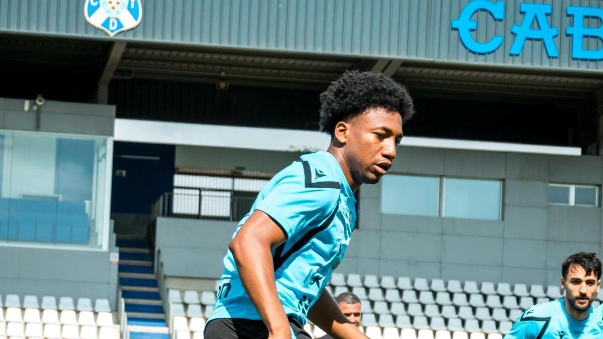 Anthony Landázuri, durante un entrenamiento en la pretemporada.