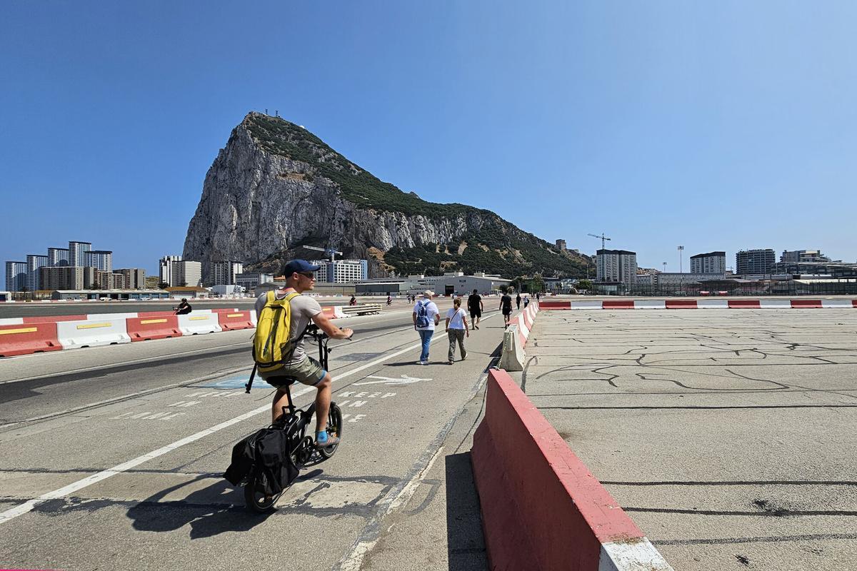 Imagen de entrada al aeropuerto de Gibraltar.