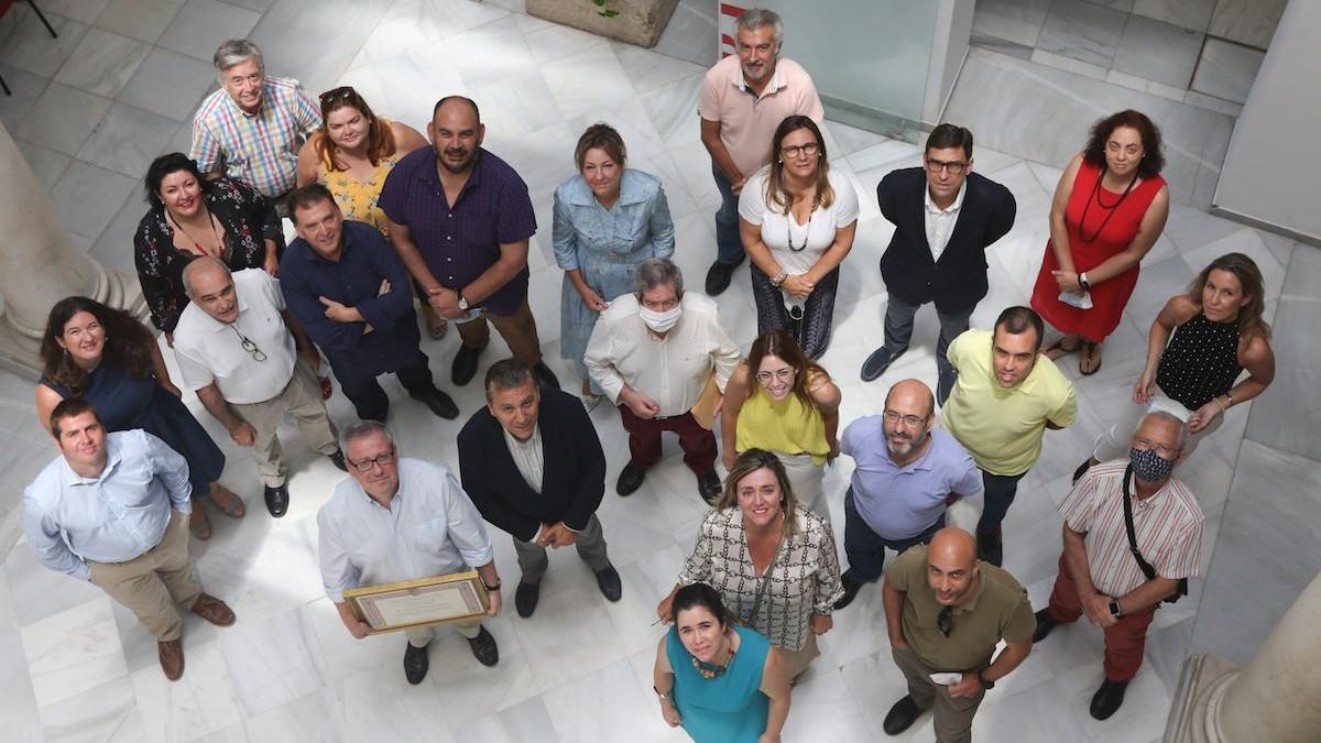 Juan José Ríos ha recibido el homenaje de sus compañeros.