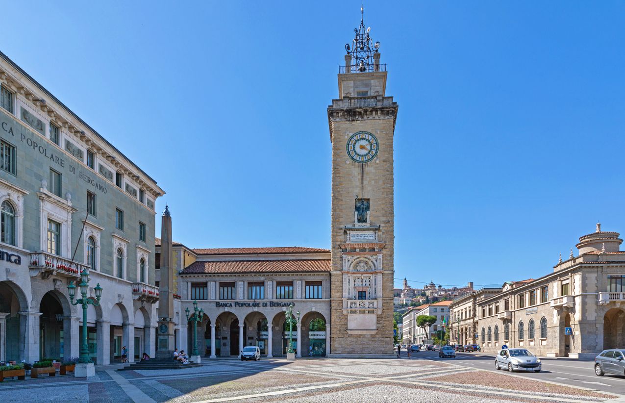 Torre dei Caduti en la Città Baja de Bérgamo